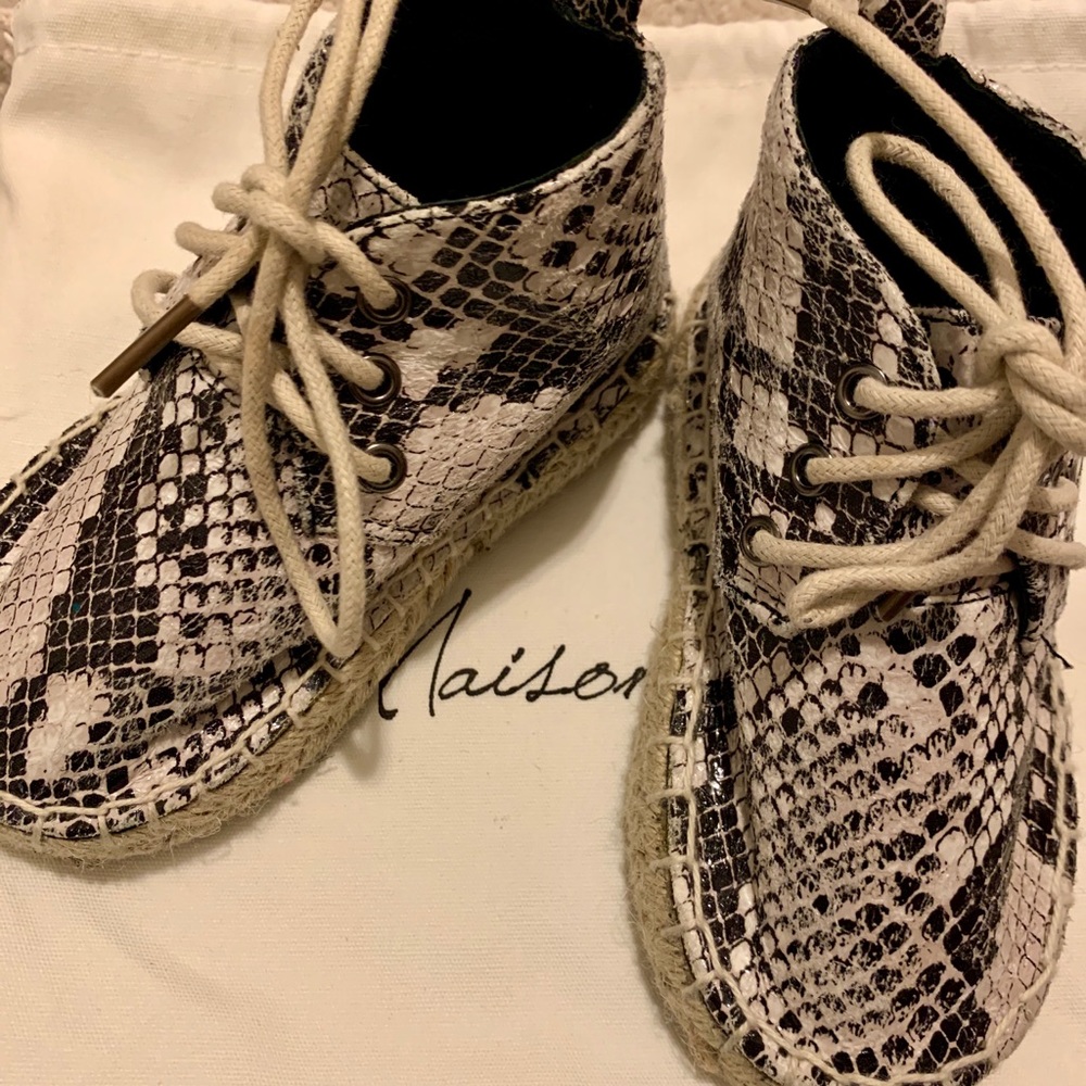 Unsex, Handmade shoes from Brand Maisonette